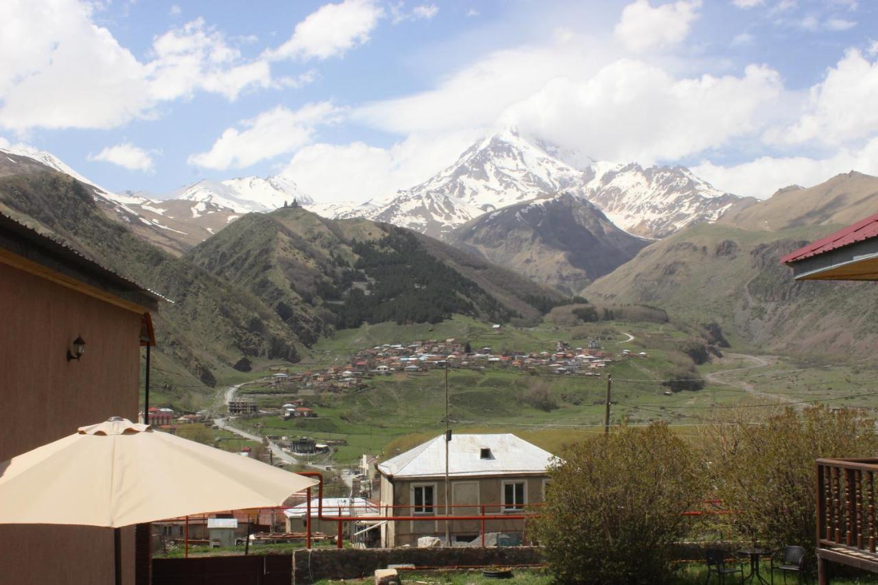 Golden Star Kazbegi 호텔 외부 사진