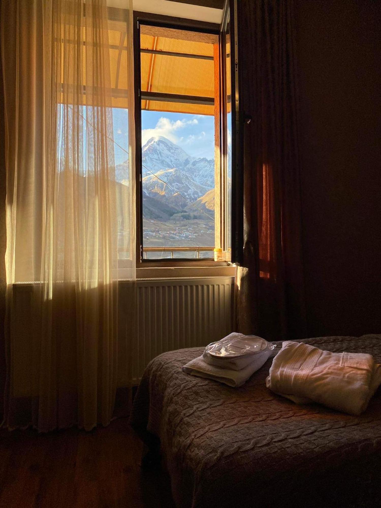 Golden Star Kazbegi 호텔 객실 사진